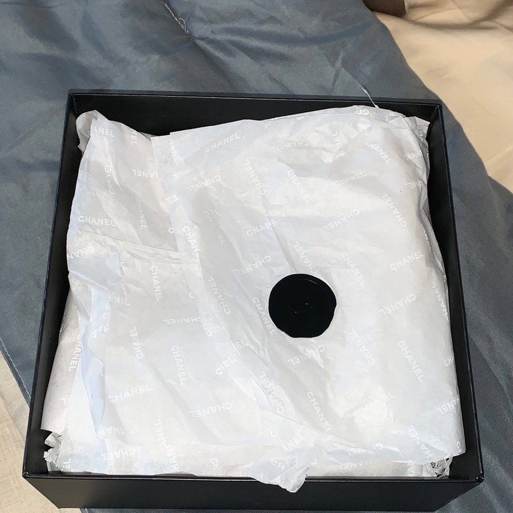 Chanel Storage Box - Picture 4 of 10
